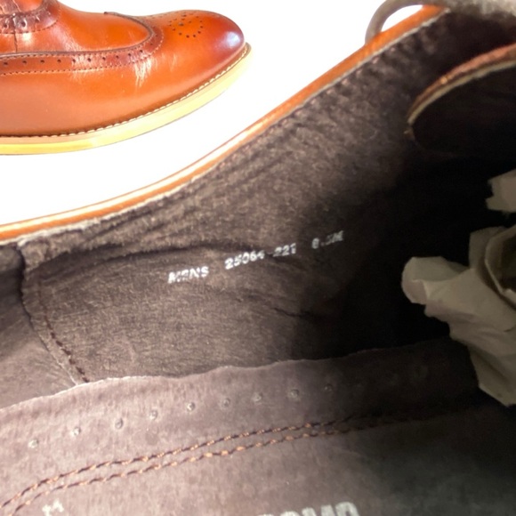 Stacey Adams Classic Brown Leather Oxford Brogues, 8.5 - Picture 10 of 13